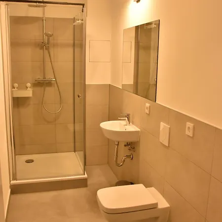 4 Apartment